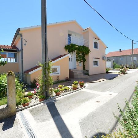 Apartment Kokic Pridraga Exterior photo