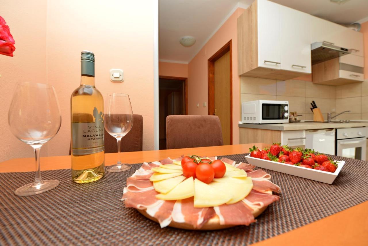Apartment Kokic Pridraga Exterior photo