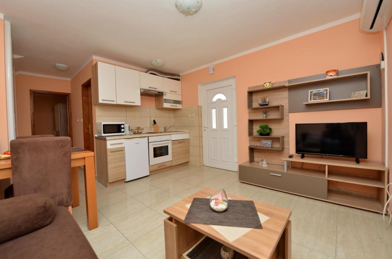 Apartment Kokic Pridraga Exterior photo