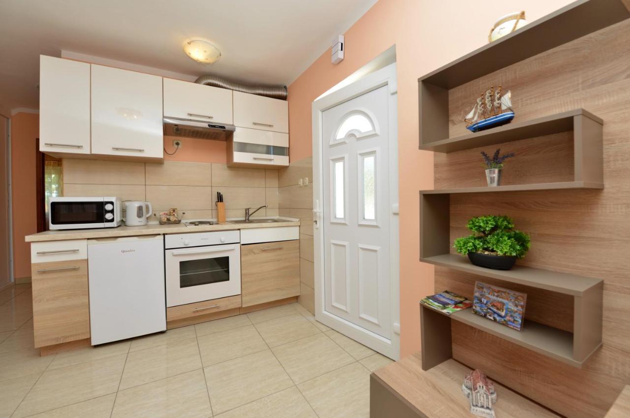 Apartment Kokic Pridraga Exterior photo