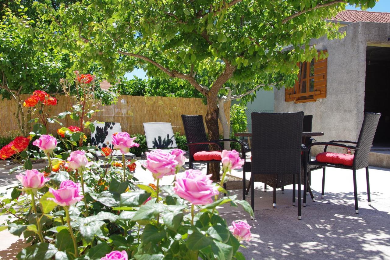 Apartment Kokic Pridraga Exterior photo