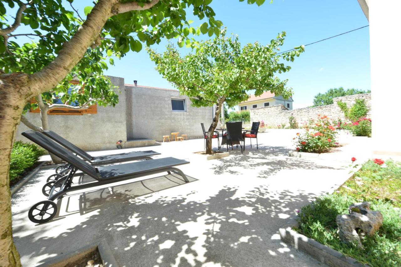 Apartment Kokic Pridraga Exterior photo